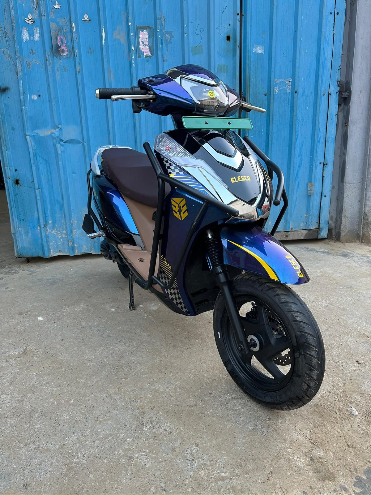 Model Aqua electric vehicle