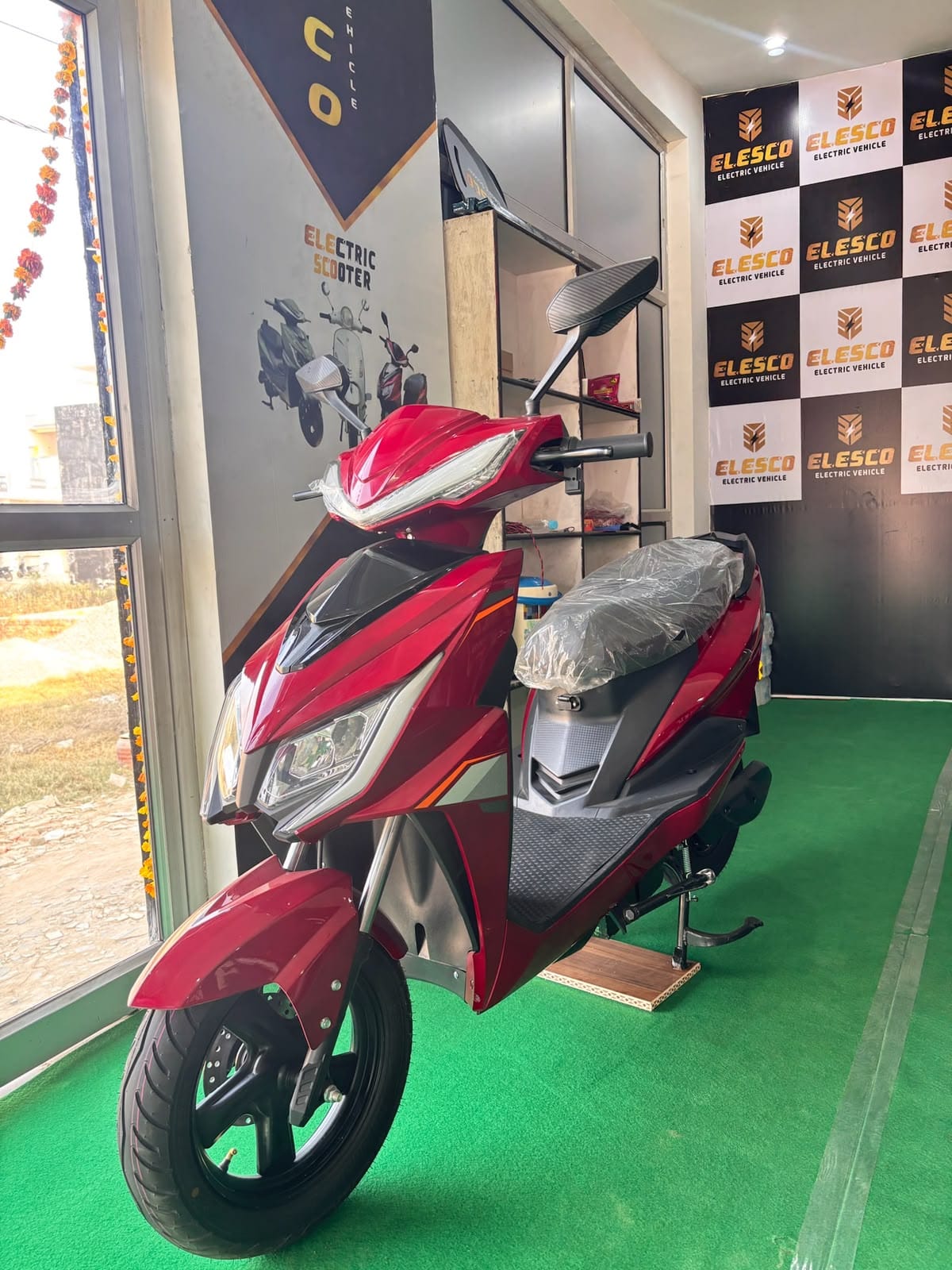 Mars Pro electric vehicle